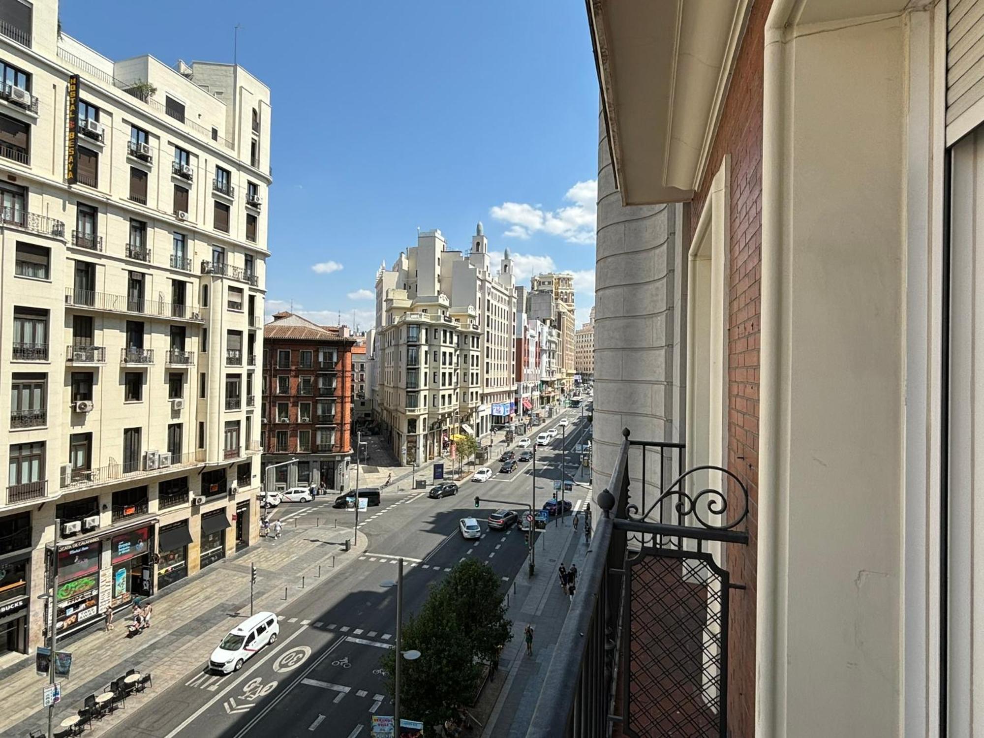 Ferienwohnung Gran Via 55 Madrid Exterior foto