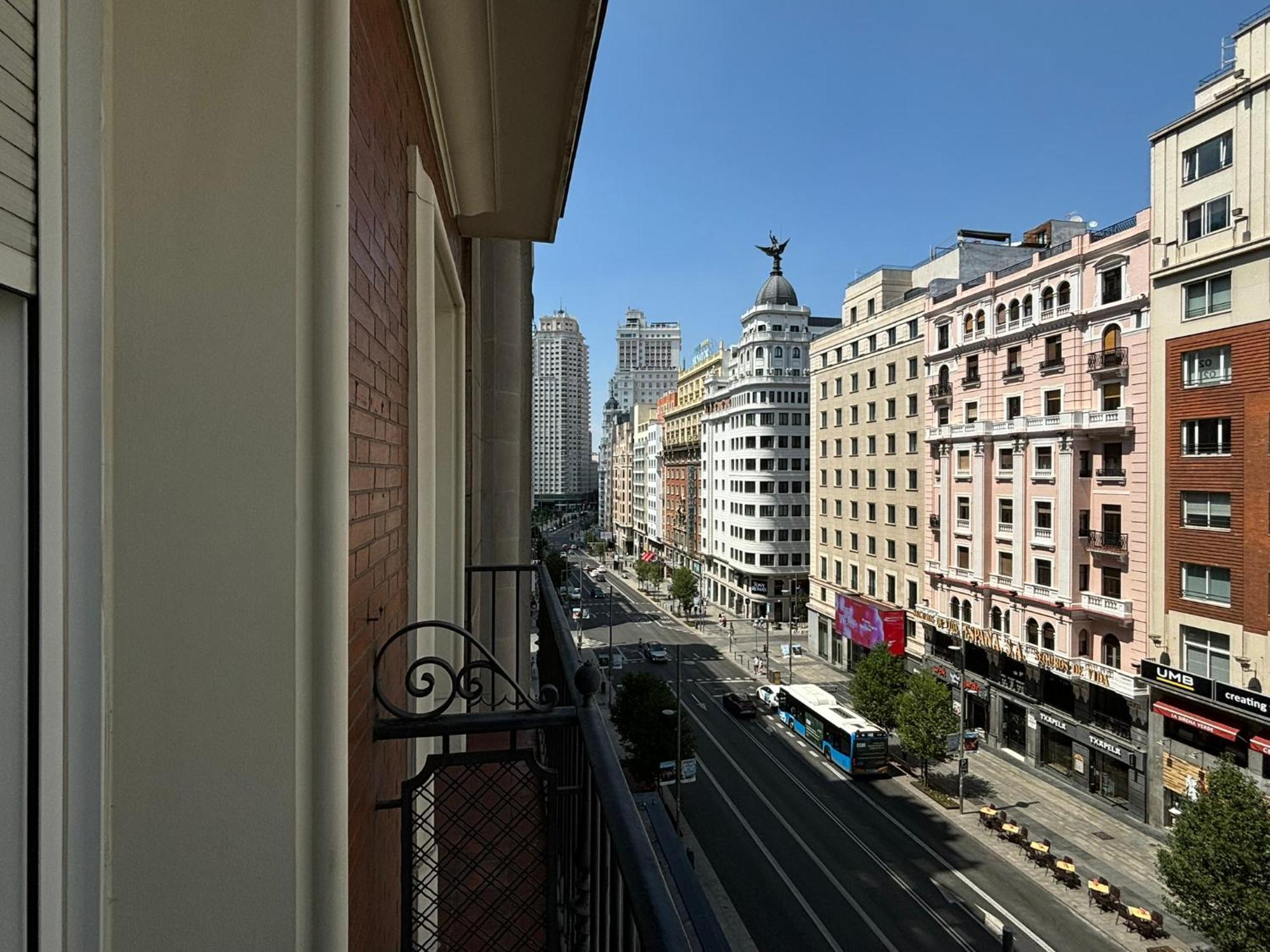 Ferienwohnung Gran Via 55 Madrid Exterior foto